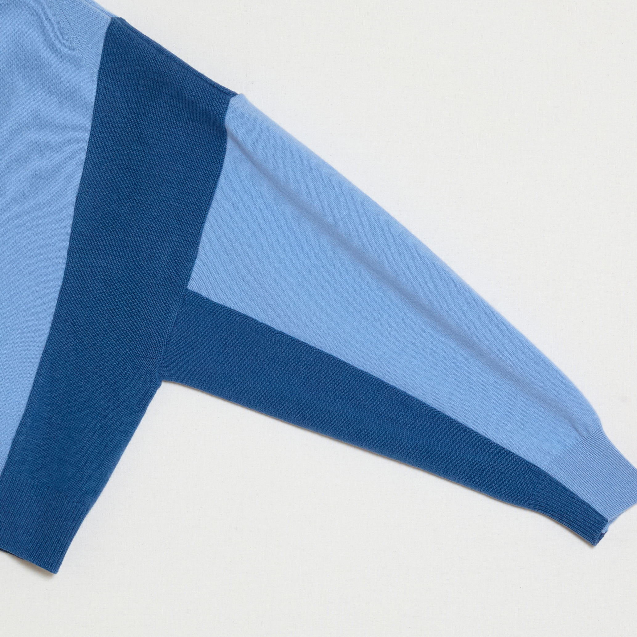 BLUE 3